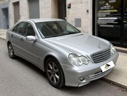 Grigio Usata 2004 Mercedes C220 Avantgarde Tre volumi | 2999 € (Ottimo prezzo)