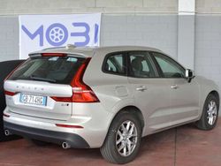 Oro Usata 2020 Volvo XC60 Business Edition SUV | 18.300 € (Ottimo prezzo)