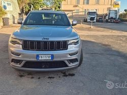 Grigio Usata 2018 Jeep Grand Cherokee SUV | 25.000 € (Buon prezzo)