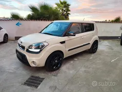 Beige Usata 2010 Kia Soul SUV | 2900 € (Super prezzo)