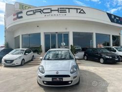 Argento Usata 2015 Fiat Punto Lounge Due volumi | 8300 € (Molto cara)