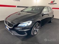 Nero Usata 2018 Volvo V40 R-Design Tre volumi | 10.990 € (Buon prezzo)