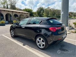 Usata 2010 Alfa Romeo Giulietta Progression Tre volumi | 5000 € (Buon prezzo)