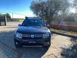 Grigio Usata 2016 Dacia Duster Lauréate SUV | 8999 € (Buon prezzo)