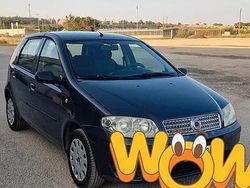 Marrone Usata 2010 Fiat Punto Due volumi | 2200 € (Buon prezzo)