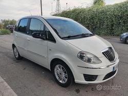 Bianco Usata 2012 Lancia Musa Platinum Monovolume | 5999 € (Buon prezzo)