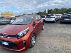 Rosso Usata 2023 Kia Picanto Urban Due volumi | 12.900 € (Buon prezzo)