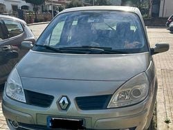Usata 2007 Renault Scénic II Monovolume | 1800 € (Buon prezzo)