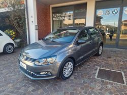 Grigio Usata 2014 VW Polo Comfortline Tre volumi | 7250 € (Buon prezzo)