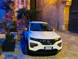Bianco Usata 2022 Dacia Spring Due volumi | 11.000 € (Buon prezzo)