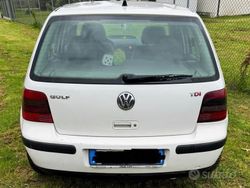 Bianco Usata 2004 VW Golf IV Tre volumi | 2300 € (Buon prezzo)