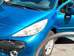 Blu Usata 2007 Peugeot 207 Tre volumi | 2950 € (Buon prezzo)