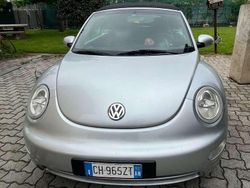 Argento Usata 2003 VW Beetle Cabrio | 7000 € (Cara)