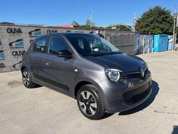 Grigio Usata 2017 Renault Twingo LIMITED Due volumi | 8490 € (Ottimo prezzo)