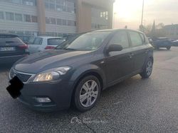 Marrone Usata 2010 Kia Ceed LX Due volumi | 3900 € (Ottimo prezzo)