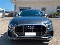 Grigio Usata 2019 Audi Q8 S-Line SUV | 52.800 € (Buon prezzo)