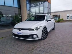 Bianco Usata 2022 VW Golf VIII Style Tre volumi | 17.900 € (Buon prezzo)
