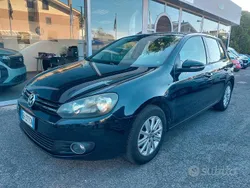 Nero Usata 2011 VW Golf VI Comfortline Tre volumi | 5450 € (Buon prezzo)