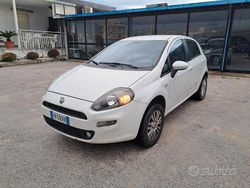 Bianco Usata 2012 Fiat Punto Tre volumi | 2900 € (Ottimo prezzo)