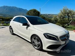 Bianco Usata 2016 Mercedes A180 AMG Due volumi | 18.000 € (Molto cara)