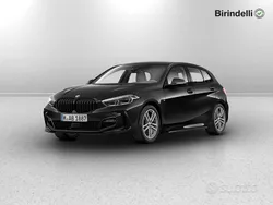 Black sapphire metallizzato Usata 2024 BMW 118 M Sport Due volumi | 32.900 € (Buon prezzo)