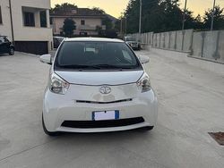 Bianco Usata 2010 Toyota iQ Due volumi | 6499 € (Buon prezzo)