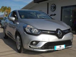 Argento Usata 2019 Renault Clio IV Business Tre volumi | 9890 € (Buon prezzo)