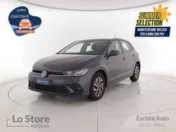 Smoky grey metallizzato Usata 2024 VW Polo Life Tre volumi | 18.900 € (Ottimo prezzo)