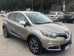 Usata 2015 Renault Captur SUV | 8990 € (Molto cara)