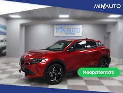 Rosso Nuova 2025 Alfa Romeo GT Junior Edizione Speciale Tre volumi | 29.900 € (Cara)