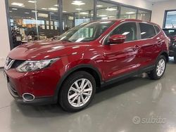 Rosso Usata 2014 Nissan Qashqai Visia SUV | 9490 € (Buon prezzo)