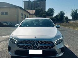 Grigio Usata 2019 Mercedes A180 Tre volumi | 19.000 €