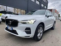 Bianco Usata 2022 Volvo XC60 Momentum SUV | 35.500 € (Buon prezzo)