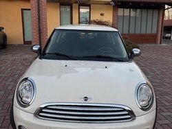 Bianco Usata 2013 Mini ONE Due volumi | 6000 € (Buon prezzo)