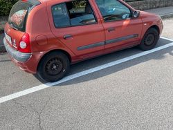 Usata 2005 Renault Clio II Due volumi | 1000 € (Super prezzo)