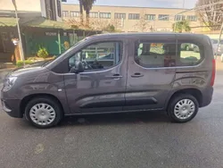 Grigio scuro Usata 2023 Opel Combo Life Edition Monovolume | 15.200 € (Super prezzo)