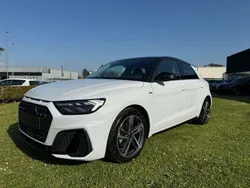 Bianco Usata 2024 Audi A1 Black Edition Due volumi | 24.900 € (Super prezzo)