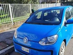 Usata 2014 VW up! Move Due volumi | 7900 € (Buon prezzo)
