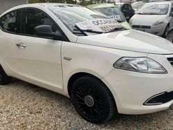 Bianco Usata 2014 Lancia Ypsilon Due volumi | 3990 € (Ottimo prezzo)