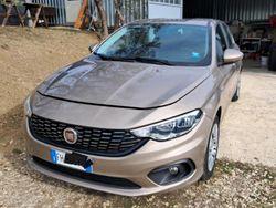 Grigio Usata 2017 Fiat Tipo Business Tre volumi | 6900 € (Buon prezzo)