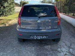 Usata 2005 Fiat Punto Tre volumi | 2500 € (Cara)