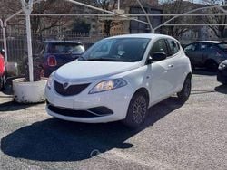 Bianco neve Usata 2024 Lancia Ypsilon S Due volumi | 12.450 € (Buon prezzo)
