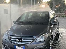 Usata 2010 Mercedes B180 Executive Monovolume | 6200 € (Cara)