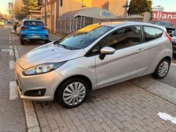 Grigio Usata 2013 Ford Fiesta Titanium Tre volumi | 5990 € (Buon prezzo)