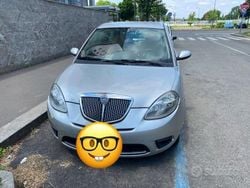 Grigio Usata 2009 Lancia Ypsilon Due volumi | 2800 € (Buon prezzo)