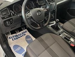 Bianco Usata 2017 VW Golf Tre volumi | 10.500 €