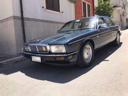 Blu/azzurro Usata 1990 Jaguar XJ40 Sovereign Tre volumi | 15.000 €