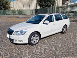 Bianco Usata 2011 Skoda Octavia Ambition Station wagon | 1999 € (Ottimo prezzo)
