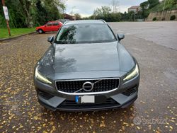 Grigio Usata 2019 Volvo V60 CC Business Edition Station wagon | 21.000 € (Ottimo prezzo)