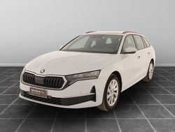 Bianco Usata 2024 Skoda Octavia Executive Station wagon | 26.500 € (Buon prezzo)